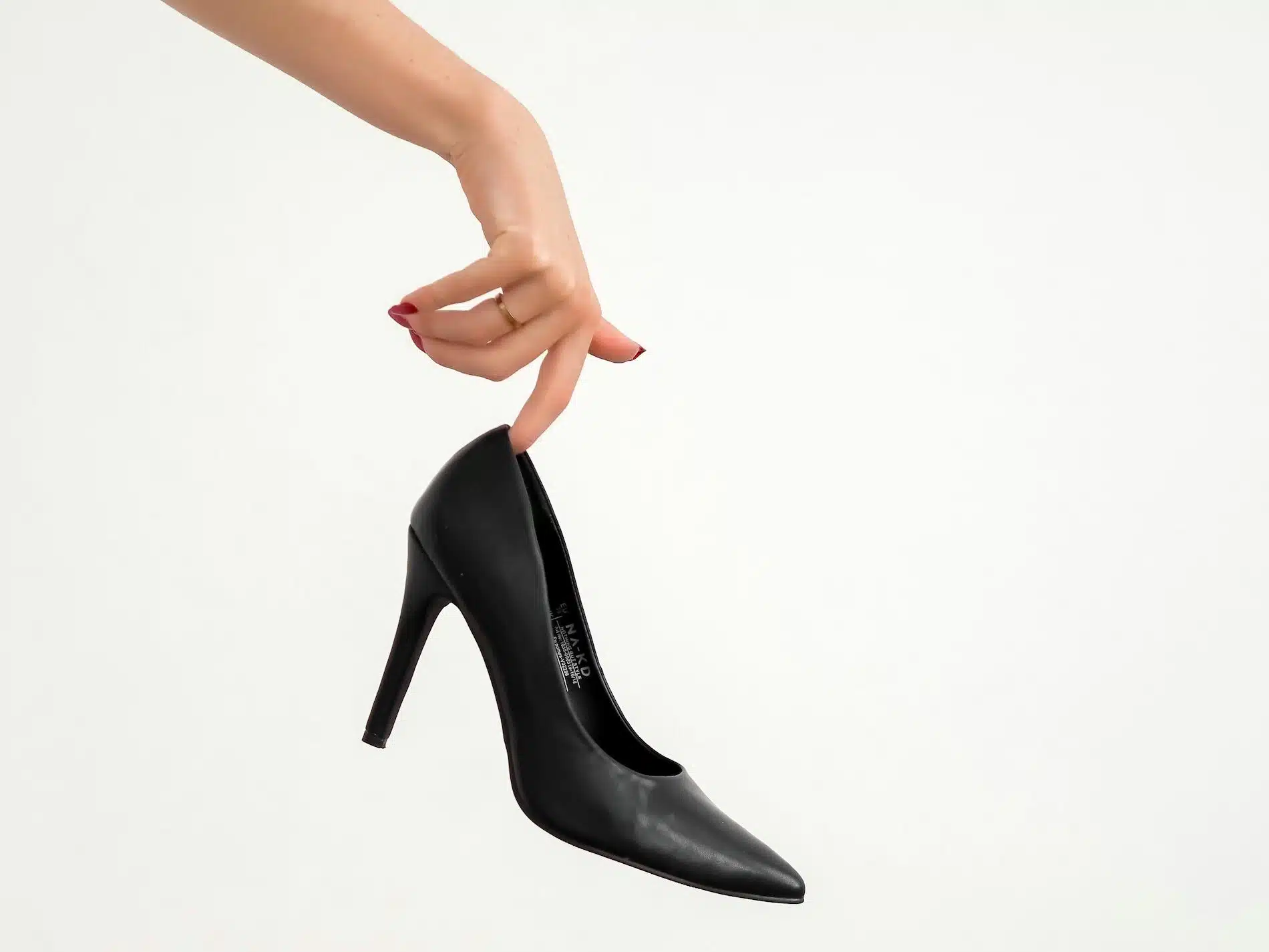 Front Page -Heydude Shoes Store The Link Between Footwear and Back Pain 5 edited.jpg